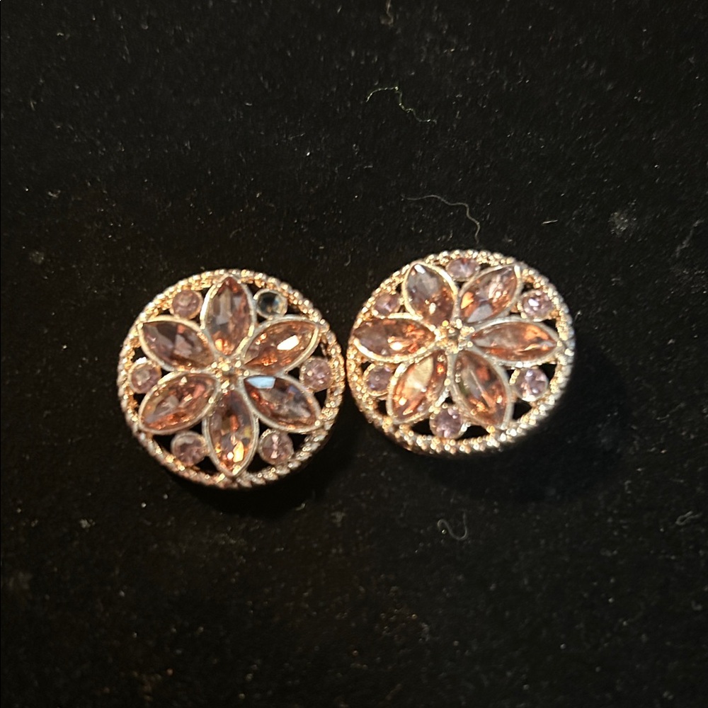 2 Round amber and rose gold Floral Crystal 18 mm snaps.